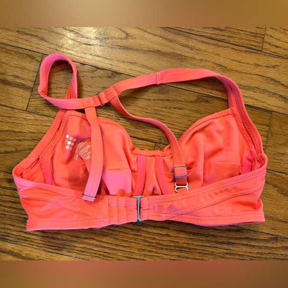 Coral bikini top size 32C - Picture 2 of 2